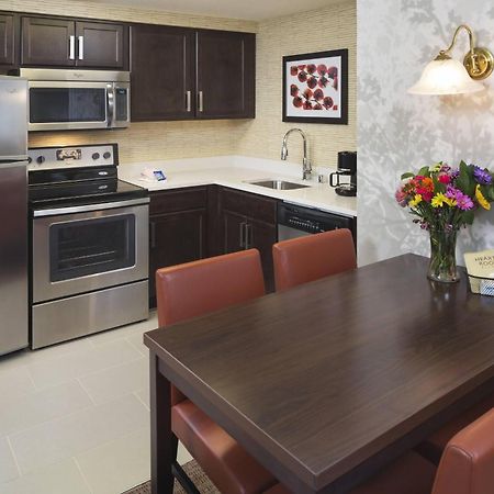 Residence Inn Minneapolis Downtown/City Center Екстер'єр фото