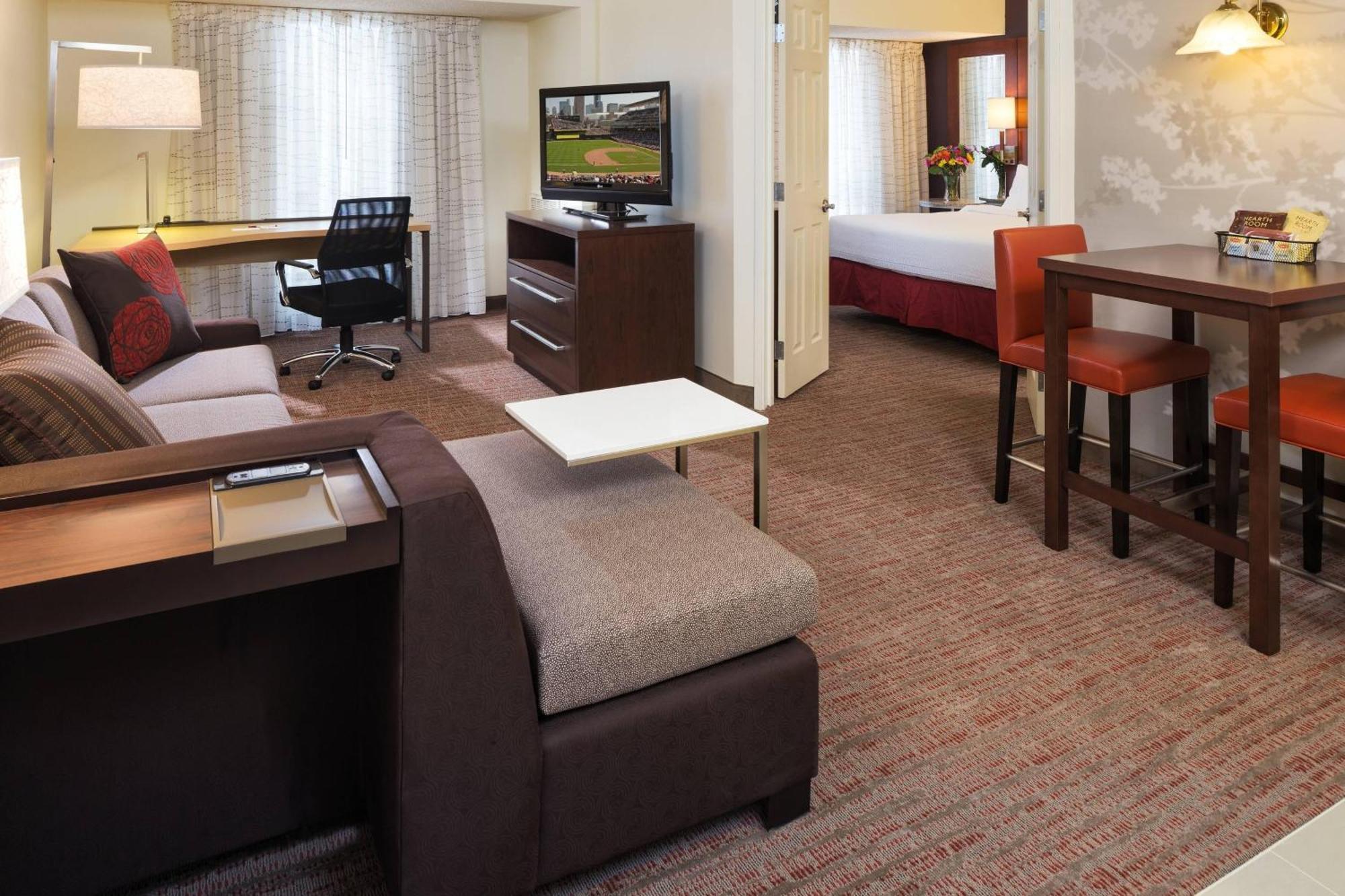 Residence Inn Minneapolis Downtown/City Center Екстер'єр фото